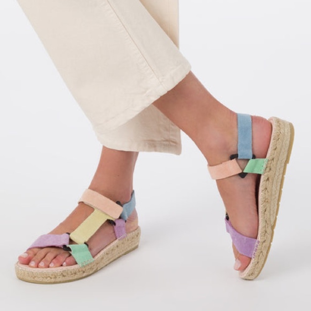 MANEBÍ Hiking Sandals - Hamptons Color Mix NWT